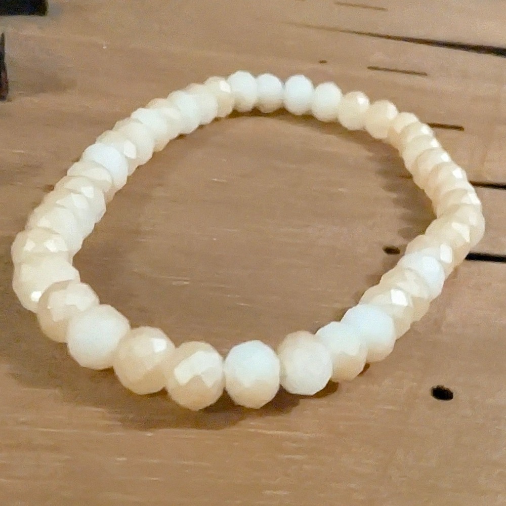 New Faceted Cold Beads Beaded Stretch Bracelet Cream Peach Glass‎ Neutral Stack